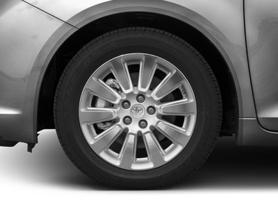 2017 Toyota Sienna XLE Premium 8 Passenger