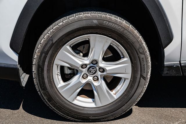 2020 Toyota RAV4 Hybrid LE
