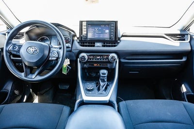 2020 Toyota RAV4 Hybrid LE