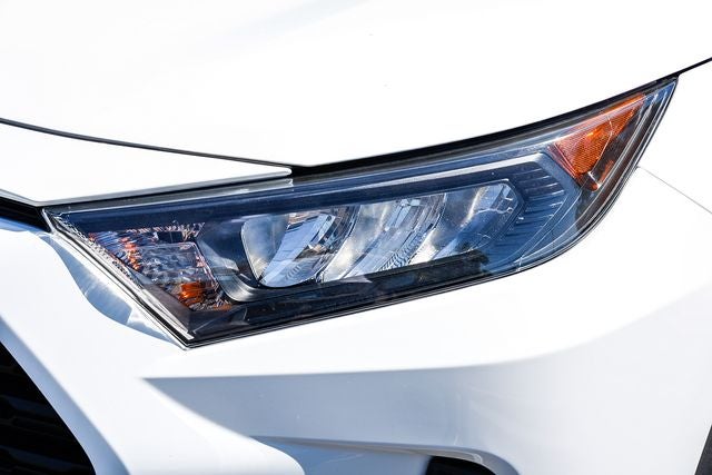 2020 Toyota RAV4 Hybrid LE