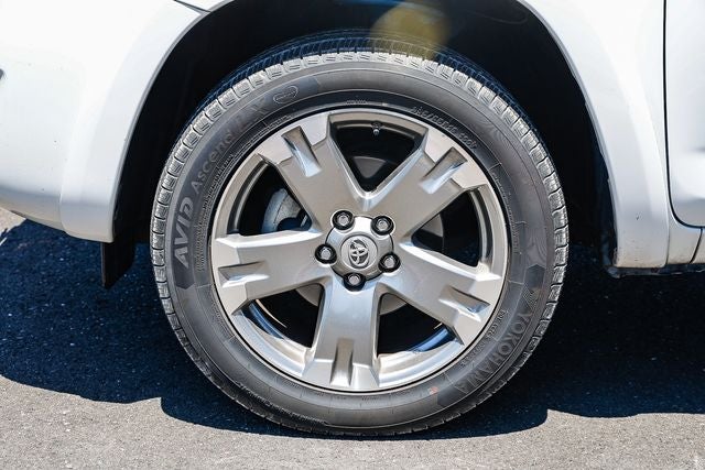 2009 Toyota RAV4 Sport