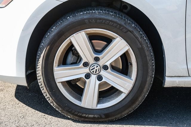 2015 Volkswagen Golf SportWagen S