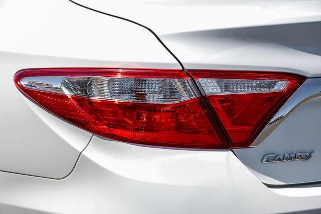 2016 Toyota Camry Hybrid XLE
