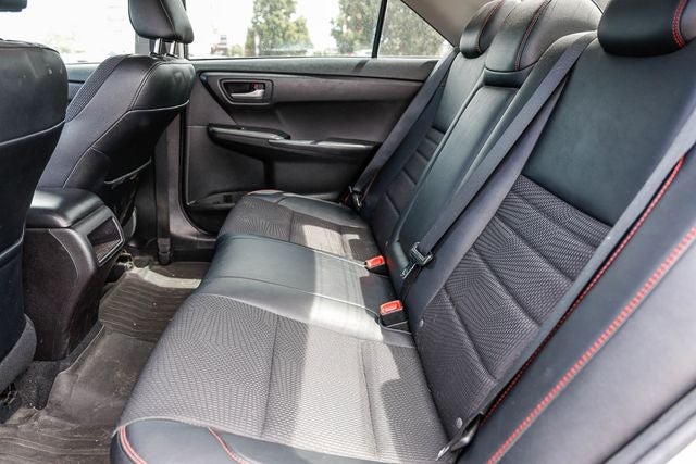 2017 Toyota Camry SE