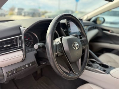 2022 Toyota Camry Hybrid XSE