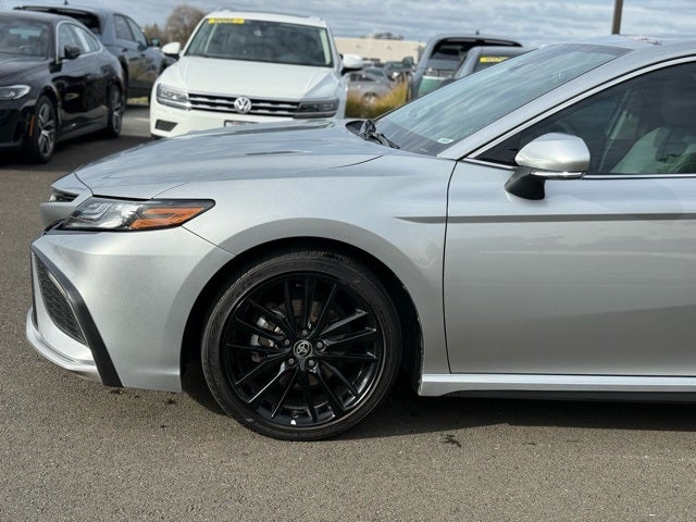 2022 Toyota Camry Hybrid XSE