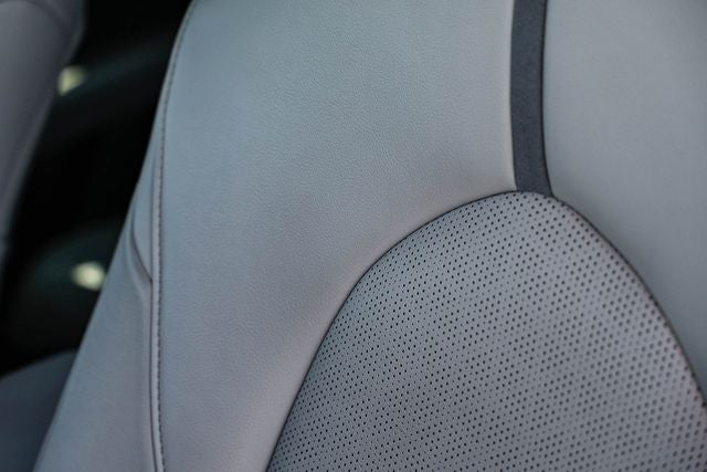 2022 Toyota Camry Hybrid XSE