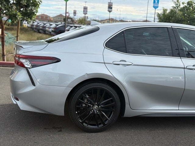 2022 Toyota Camry Hybrid XSE