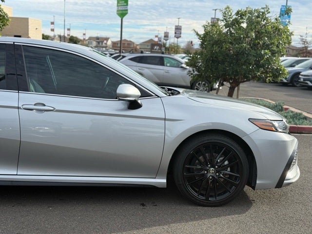 2022 Toyota Camry Hybrid XSE