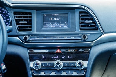 2020 Hyundai Elantra SE