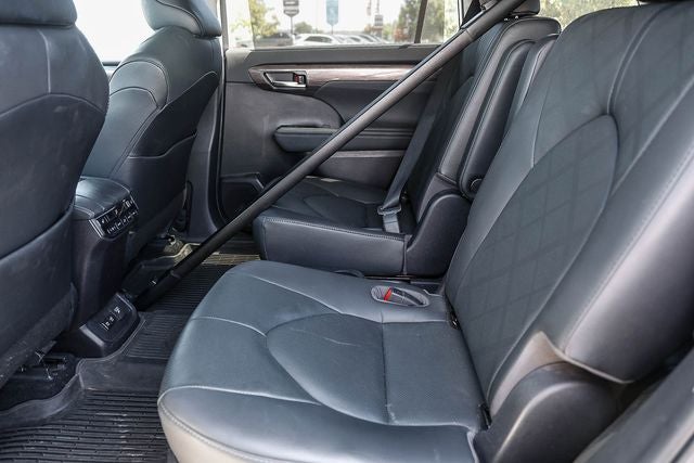 2020 Toyota Highlander Hybrid Platinum
