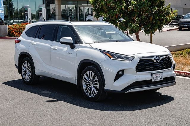 2020 Toyota Highlander Hybrid Platinum