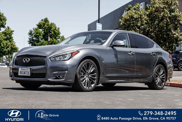 2017 INFINITI Q70L 3.7