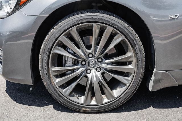2017 INFINITI Q70L 3.7