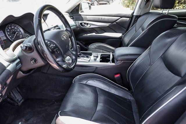 2017 INFINITI Q70L 3.7