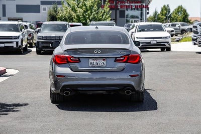 2017 INFINITI Q70L 3.7