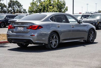 2017 INFINITI Q70L 3.7