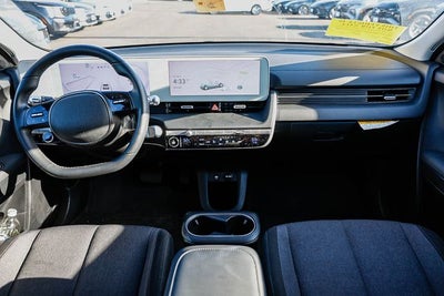 2024 Hyundai IONIQ 5 SE