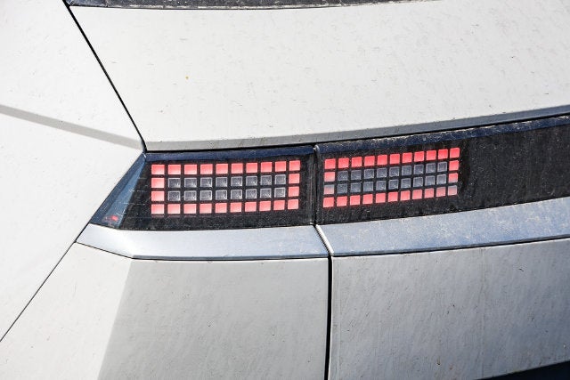 2024 Hyundai IONIQ 5 SE