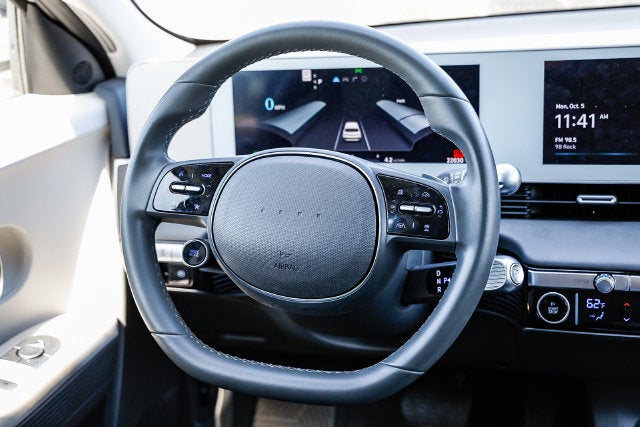 2024 Hyundai IONIQ 5 SE