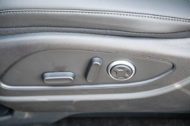 2026 Hyundai Palisade Hybrid SEL Premium 8P