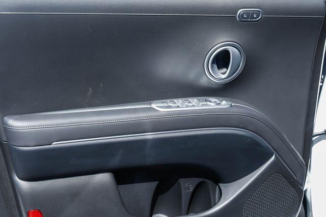 2027 Hyundai Palisade Hybrid Limited 8P