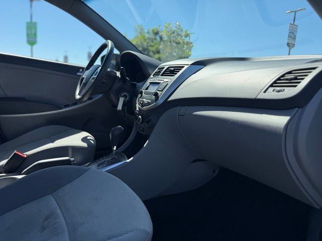 2013 Hyundai Accent GS