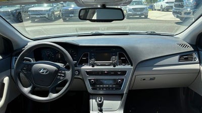 2016 Hyundai Sonata Hybrid SE