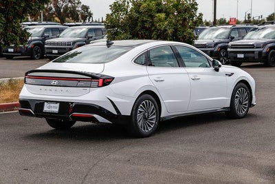 2026 Hyundai Sonata Hybrid SEL
