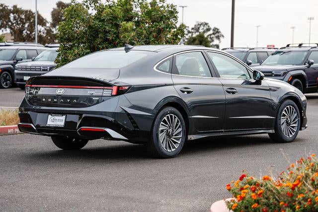 2026 Hyundai Sonata Hybrid Limited