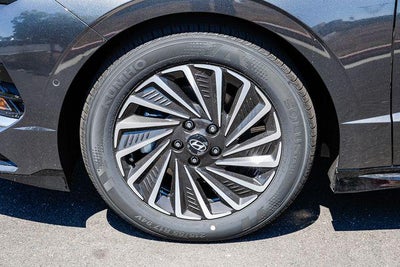 2026 Hyundai Sonata Hybrid Limited