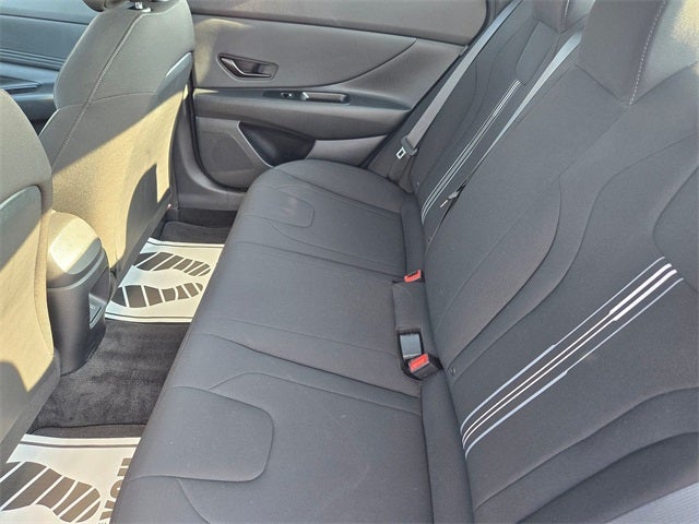 2025 Hyundai Elantra Hybrid SEL Sport