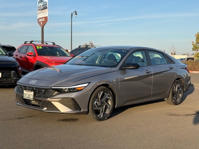 2025 Hyundai Elantra Hybrid SEL Sport