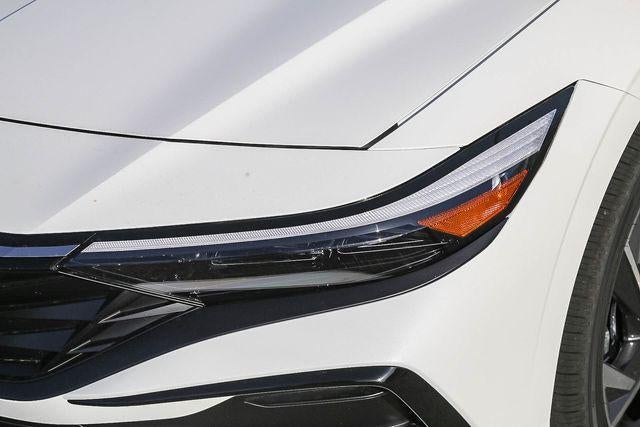 2026 Hyundai Elantra Hybrid Limited