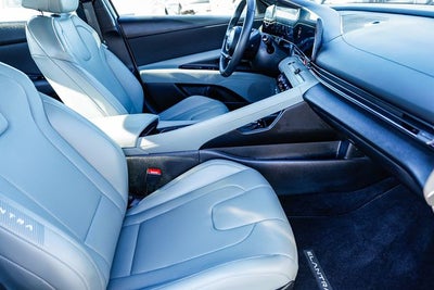 2025 Hyundai Elantra Hybrid Limited