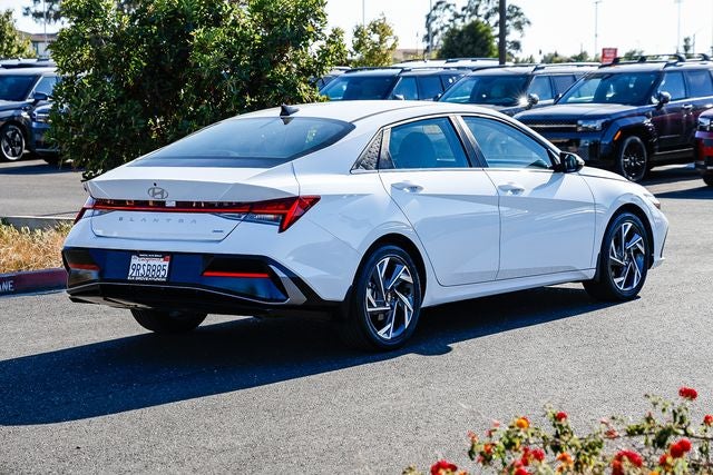 2025 Hyundai Elantra Hybrid Limited