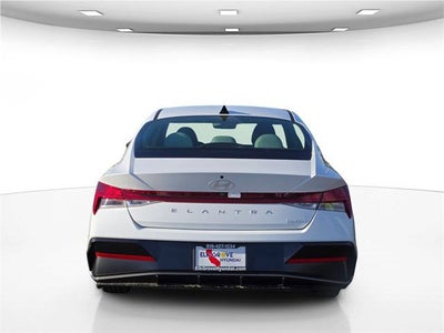 2025 Hyundai Elantra Limited