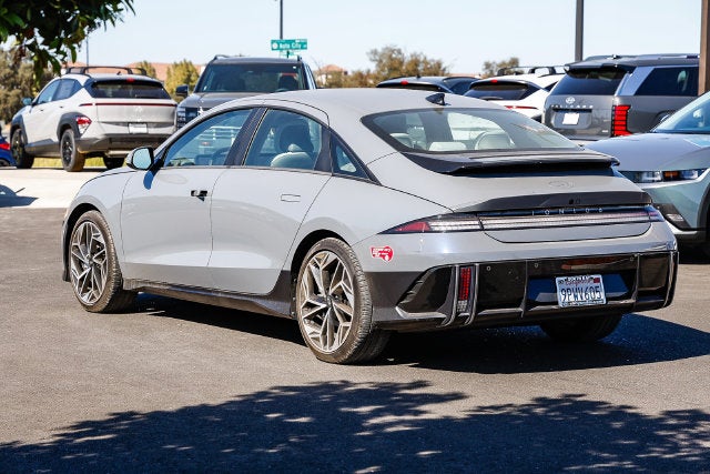 2025 Hyundai IONIQ 6 SEL