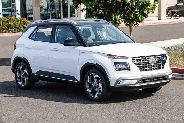 2026 Hyundai Venue SEL w/Two-Tone Roof
