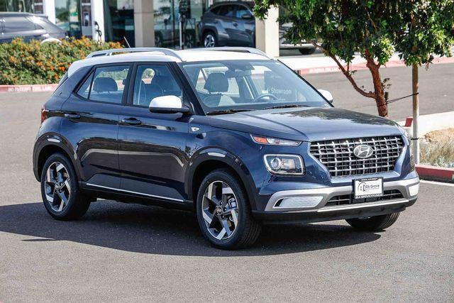 2026 Hyundai Venue SEL w/Two-Tone Roof