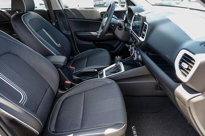 2026 Hyundai Venue SEL w/Two-Tone Roof