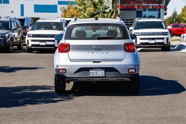 2022 Hyundai Venue SEL