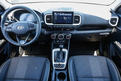 2026 Hyundai Venue SEL w/Two-Tone Roof