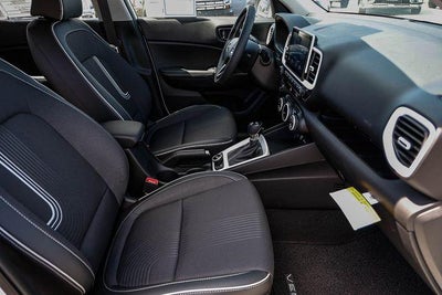 2026 Hyundai Venue SEL w/Two-Tone Roof