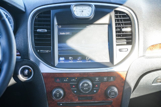 2014 Chrysler 300 Base
