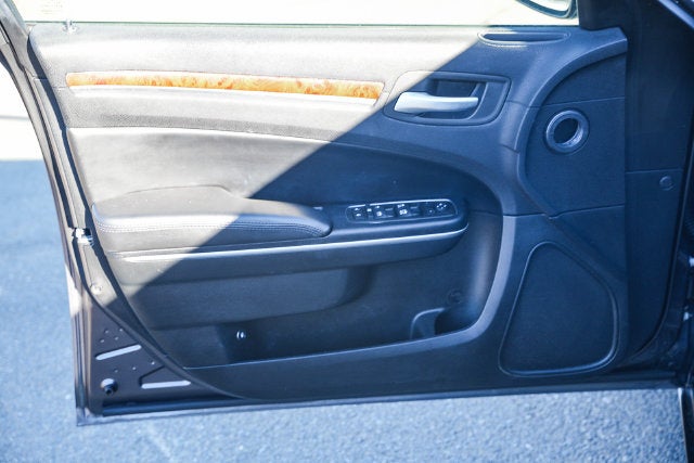 2014 Chrysler 300 Base
