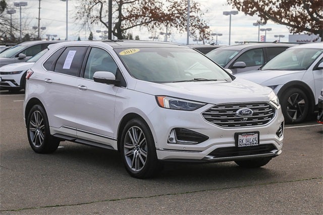 2019 Ford Edge Titanium