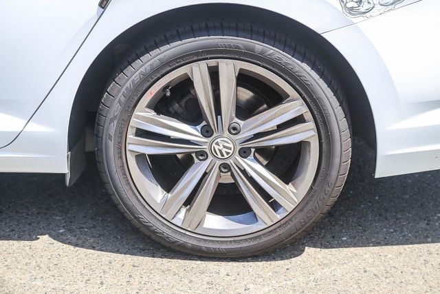 2021 Volkswagen Jetta R-Line
