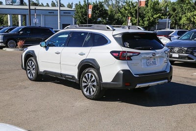 2025 Subaru Outback Touring XT