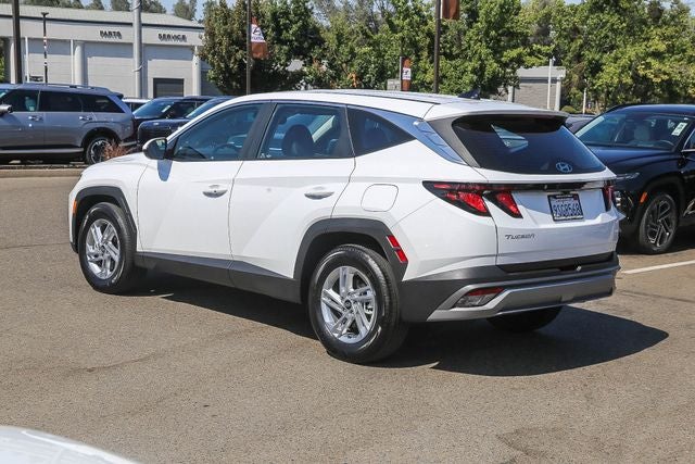 2025 Hyundai Tucson SE